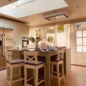 Apartment The Midsummer Common - Modern & Spacious 2bdr House With Garden, Cambridge